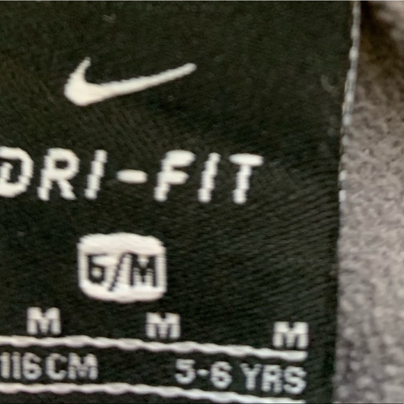 Nike pullover - Picture 3 of 3